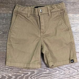 Boys Quiksilver casual walking shorts